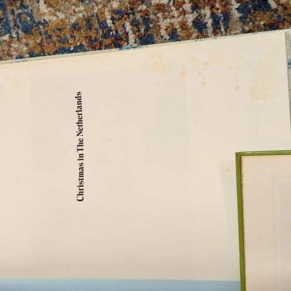 World Book In Christmas Italy, Netherlands, Scandinavia Hardback Books Used 1979 - Picture 4 of 10